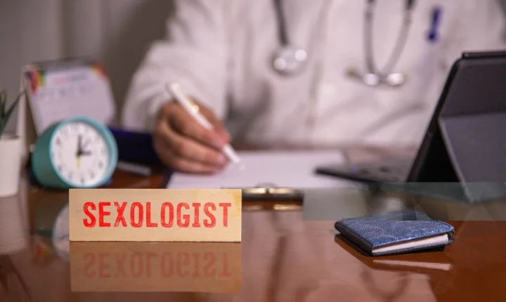 Female sexologist in hoshangabad